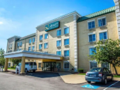 Quality Inn & Suites Cvg Airport Hotels in Erlanger