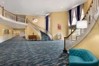 Days Inn & Suites by Wyndham Sikeston فنادق في Miner