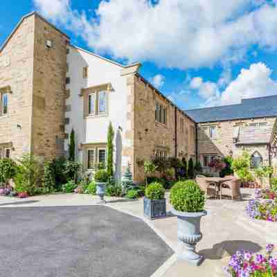 Fence Gate Lodge Hotel Exterior