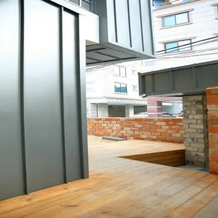 Daon House