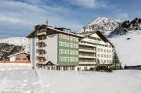 Hotel Edelweiss Hotels in Klosterle