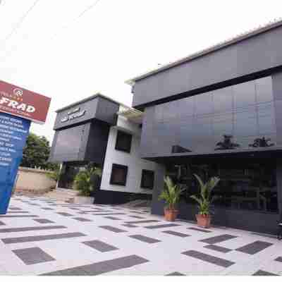 Afrad International Hotel Exterior