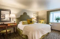 The Lygon Arms - an Iconic Luxury Hotel Hotels in Broadway
