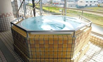 Route Inn Grantia Komaki - Housity
