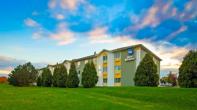 Best Western Toledo South Maumee فنادق في Springfield Township