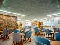 Tropical Hotels in Pallini