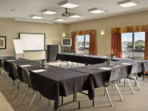 Ramada by Wyndham Stettler Hoteles en Stettler