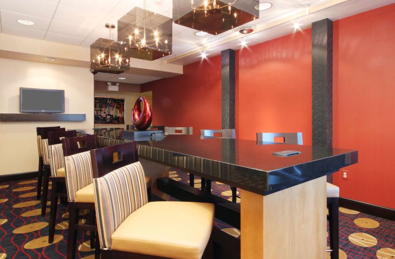 Hampton Inn Champaign/Urbana photo 4