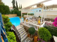 Armata Boutique Hotel - Pools