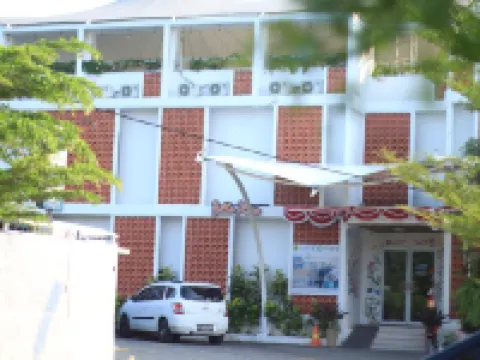 Bell's Place Hotel Hotels in Babakan Madang