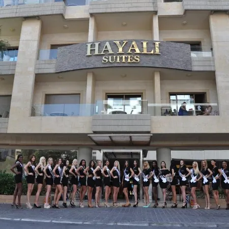 Hayali Suites