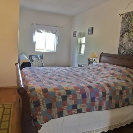 Grace and Bill's Freedom Hills B&B