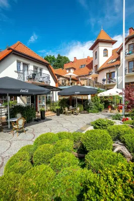 Dworek Morski Spa & Wellness Hotels in Mscice