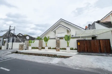 Siji Gempol Vacation Home