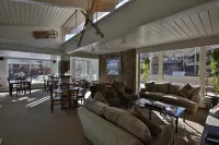 Pokolodi Lodge Hotels in Pitkin County