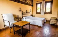 HOTEL RURAL HOSTERIA FONTIVIEJA Hoteles en Talayuela