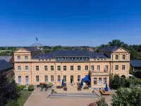 Schlosshotel Ziethen Hôtels à : Fehrbellin