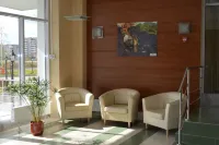 Uralskij Hotel Hotel dekat Naberezhnaya Gordskogo Pruda N. Tagila