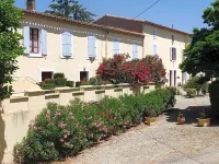 Domaine de La Petite Tour Hotels in Limoux