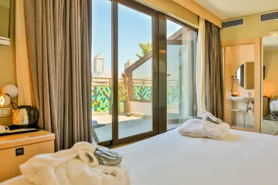 Hotel Opera Hotels in Austrias