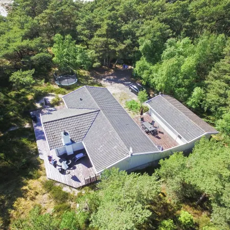 "Minka" - 300m from the Sea