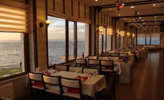Van Sahmaran Hotel - Housity