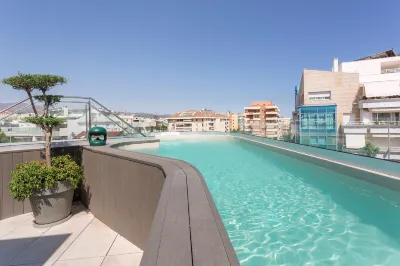 Hotel Lima - Adults Recommended Hôtels à proximité de : Puerto Cabopino beach & marina
