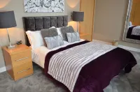 Quebecs Luxury Apartments Hoteles en Leeds