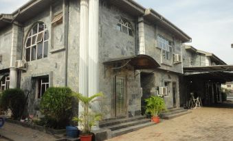 Hamak Suites and Garden