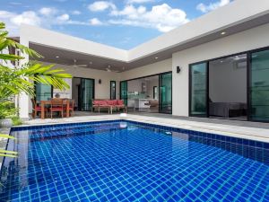 Large 3Br Villa with Big Pool by Intira