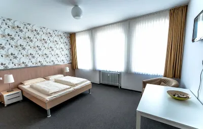 Hotel Flämischer Hof Các khách sạn ở Schwentinental
