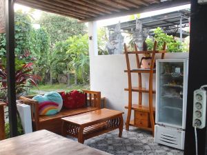 Summer Homestay Bali