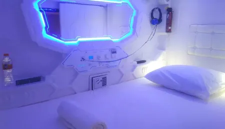 Shakti Capsule Gatsu Bandung Отели рядом со станцией Cikudapateuh Train Station