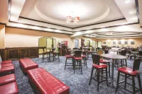 La Quinta Inn & Suites by Wyndham Allen at the Village Hotels in Allen