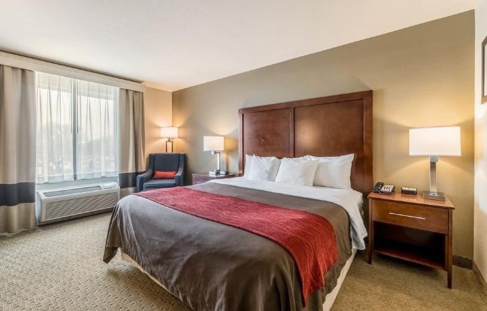 Comfort Inn & Suites