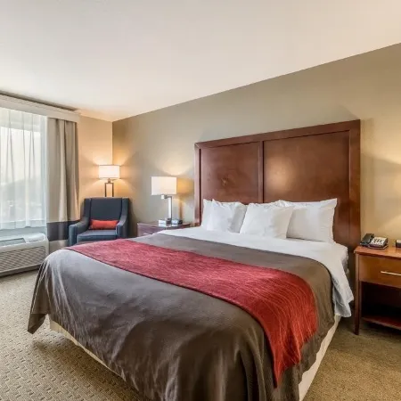 Comfort Inn & Suites