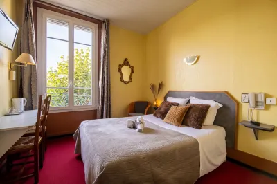 Montdidier Hôtel فنادق في Roye
