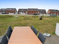 "Silja" - 2.3km from the Sea