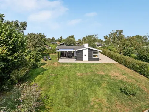 "Westman" - 200m from the Sea