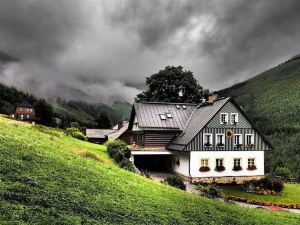 Pension Slunečnice & Restaurace Farma