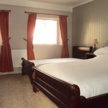 The George Inn Отели в г. Мир