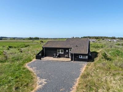 "Welma" - 500m from the Sea