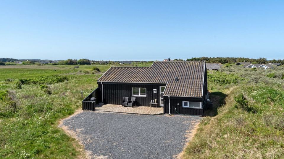 "Welma" - 500m from the Sea