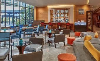 Holiday Inn & Suites Makati