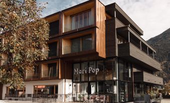 Mari Pop Hotel