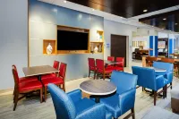 Holiday Inn Express & Suites Chicago North Shore - Niles Hotel a Niles