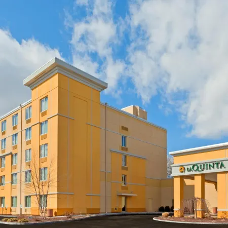 La Quinta Inn & Suites by Wyndham Danbury