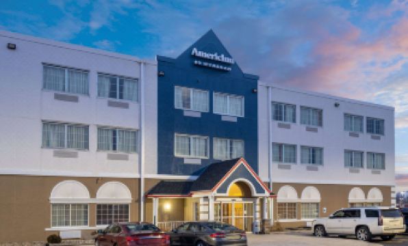 AmericInn by Wyndham Cedar Rapids North