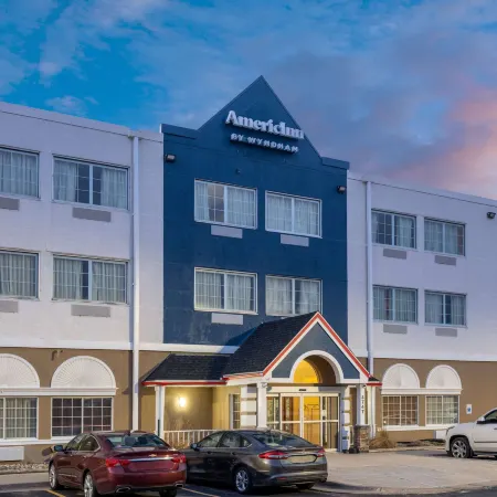 AmericInn by Wyndham Cedar Rapids North