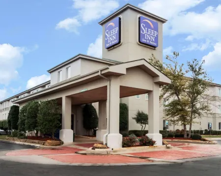 Sleep Inn & Suites Edmond Near University